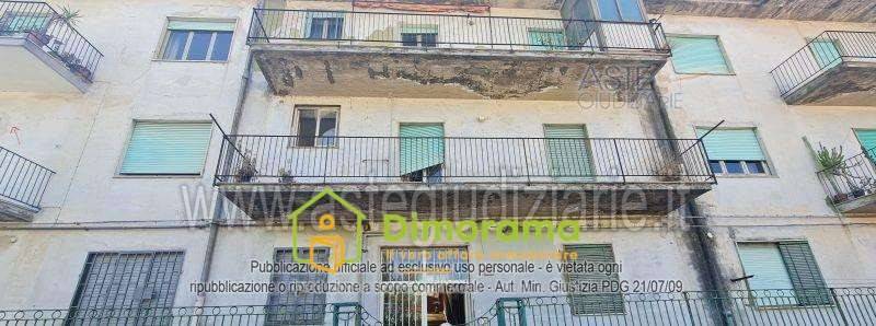 appartamento in vendita a Napoli in zona Barra