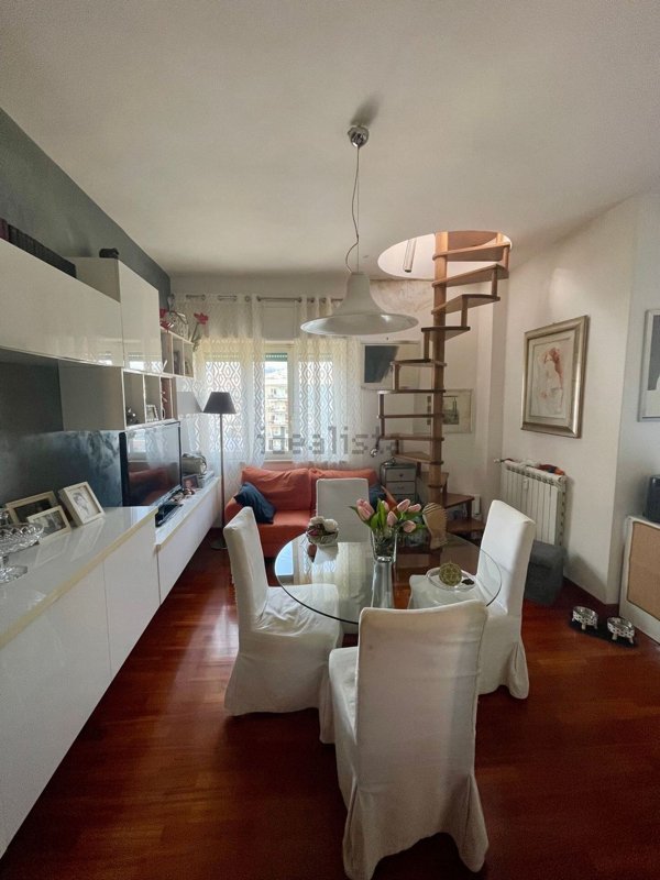 appartamento in vendita a Napoli in zona Vomero