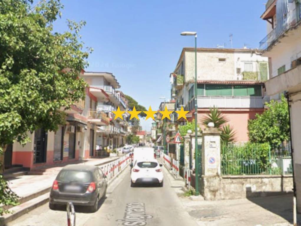 appartamento in vendita a Napoli in zona Barra
