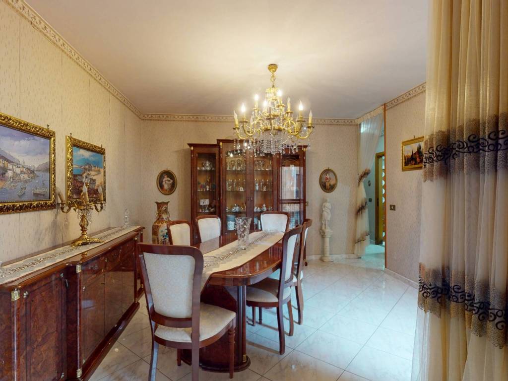 appartamento in vendita a Napoli in zona Piscinola