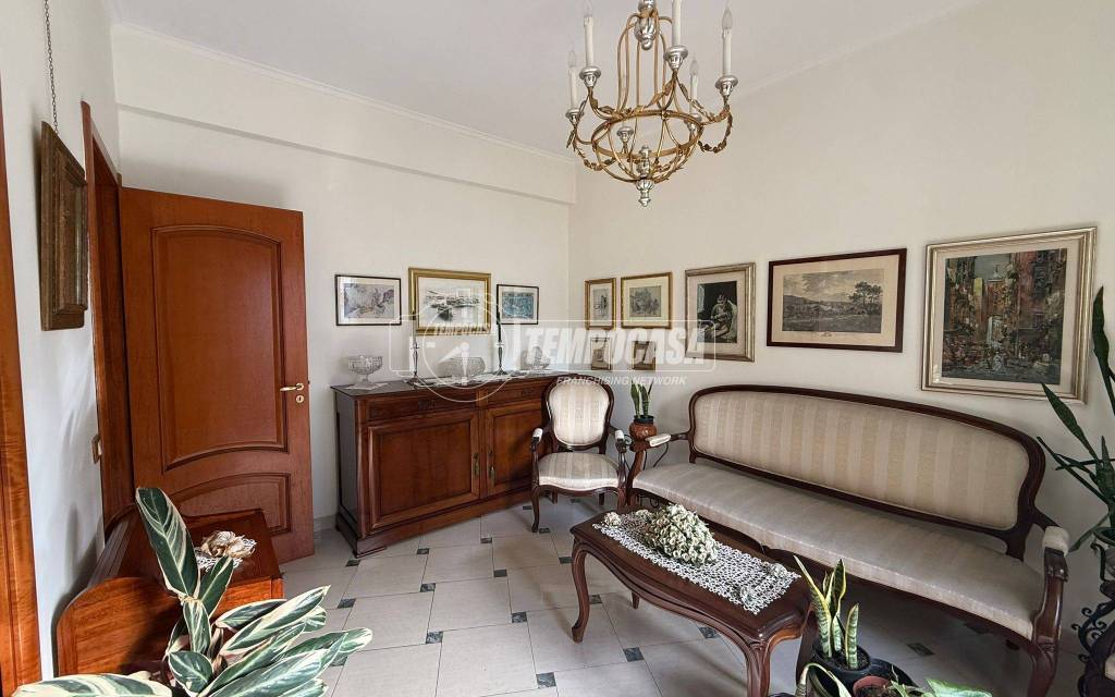 appartamento in vendita a Napoli in zona Vomero