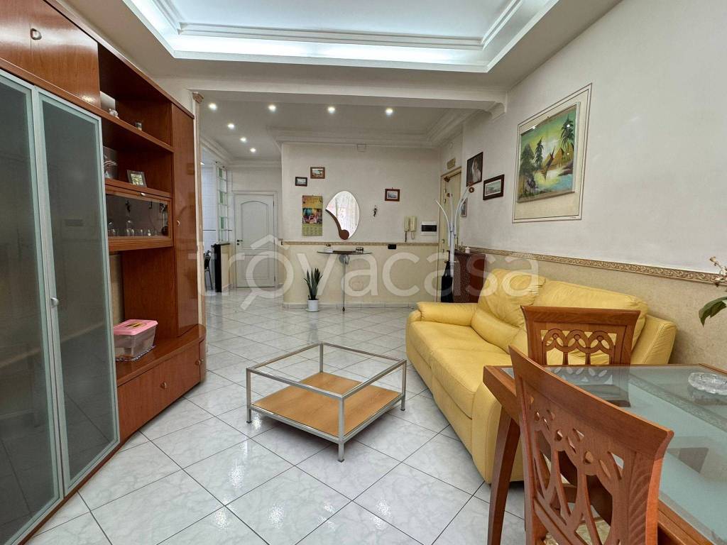 appartamento in vendita a Napoli in zona Secondigliano