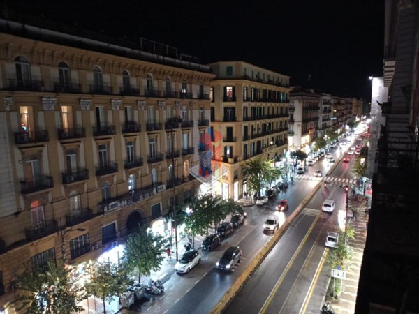 appartamento in vendita a Napoli in zona Pendino / San Giuseppe