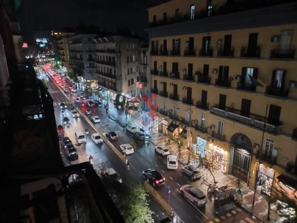 appartamento in vendita a Napoli in zona Pendino / San Giuseppe