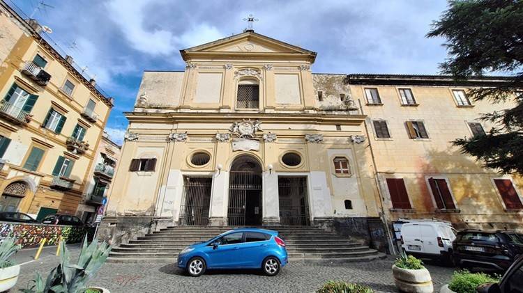 appartamento in vendita a Napoli in zona Stella