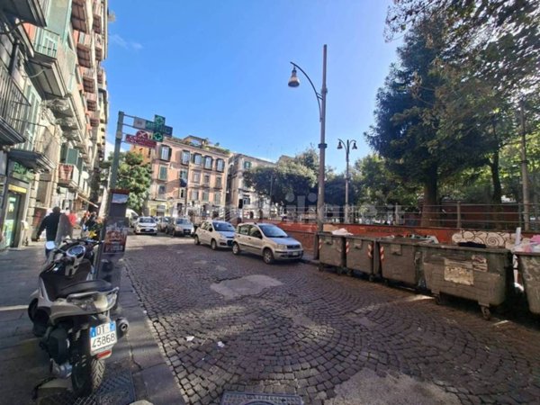 appartamento in vendita a Napoli in zona Stella