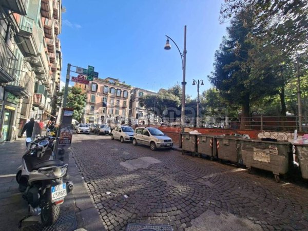 appartamento in vendita a Napoli in zona Stella