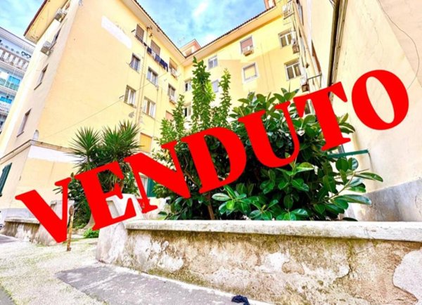 appartamento in vendita a Napoli in zona Bagnoli