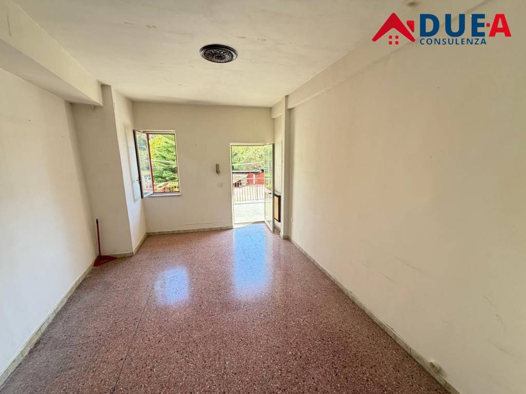 appartamento in vendita a Napoli in zona Chiaiano