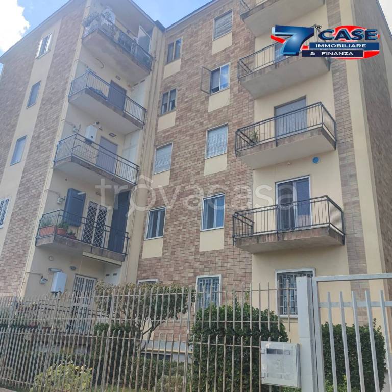 appartamento in vendita a Napoli in zona Fuorigrotta