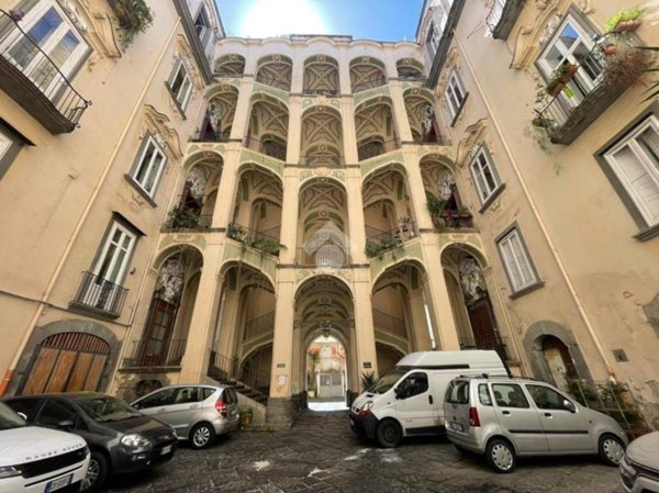 appartamento in vendita a Napoli in zona Stella