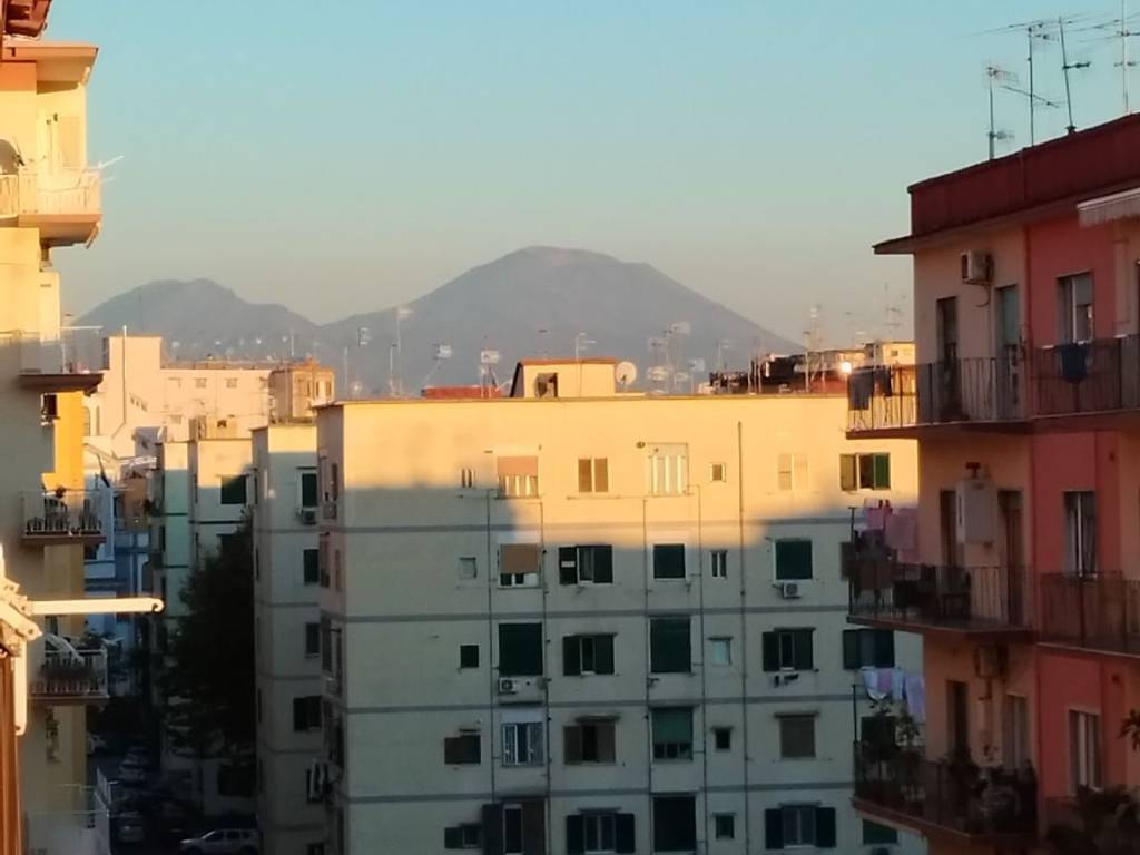 appartamento in vendita a Napoli in zona Arenella