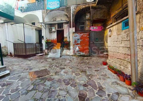 appartamento in vendita a Napoli in zona Ponticelli