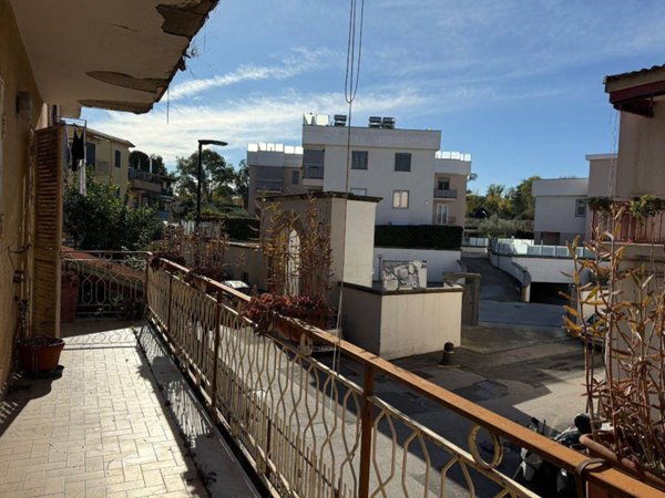 appartamento in vendita a Napoli in zona Piscinola