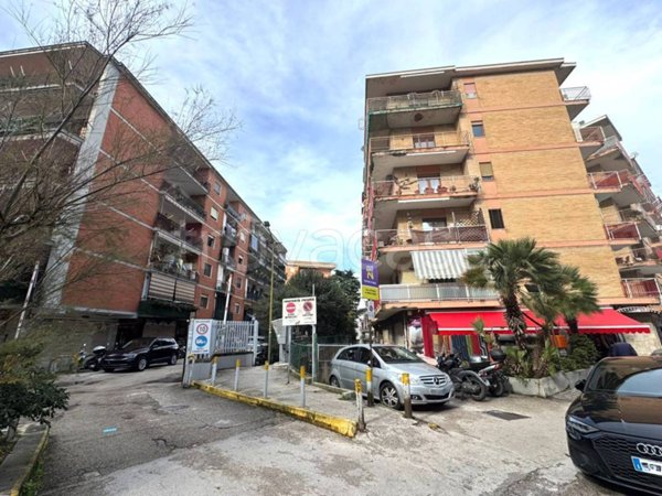 appartamento in vendita a Napoli in zona Capodimonte / Colli Aminei