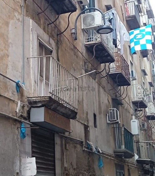 appartamento in vendita a Napoli in zona Stella
