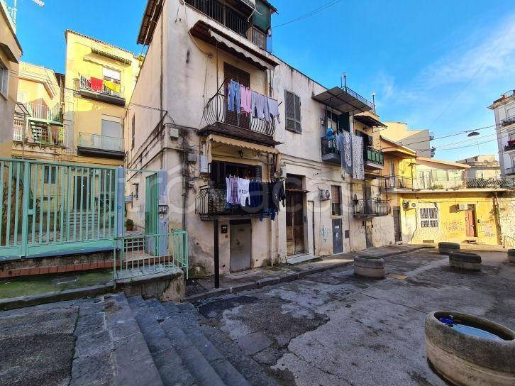 appartamento in vendita a Napoli in zona Capodichino