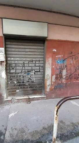 negozio in vendita a Napoli in zona Secondigliano