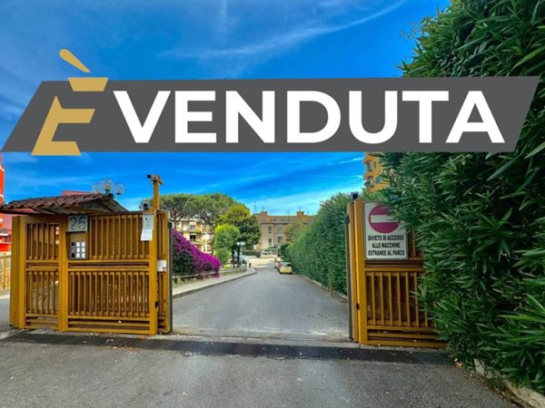 appartamento in vendita a Napoli in zona Bagnoli