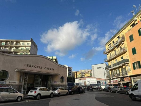 appartamento in vendita a Napoli in zona Fuorigrotta