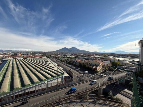 appartamento in vendita a Napoli in zona Barra