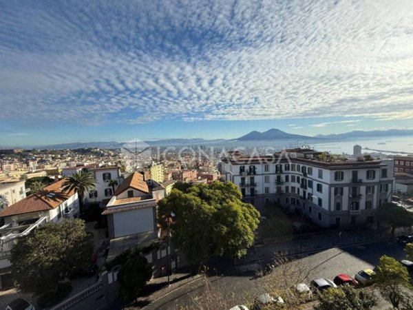 appartamento in vendita a Napoli in zona Arenella
