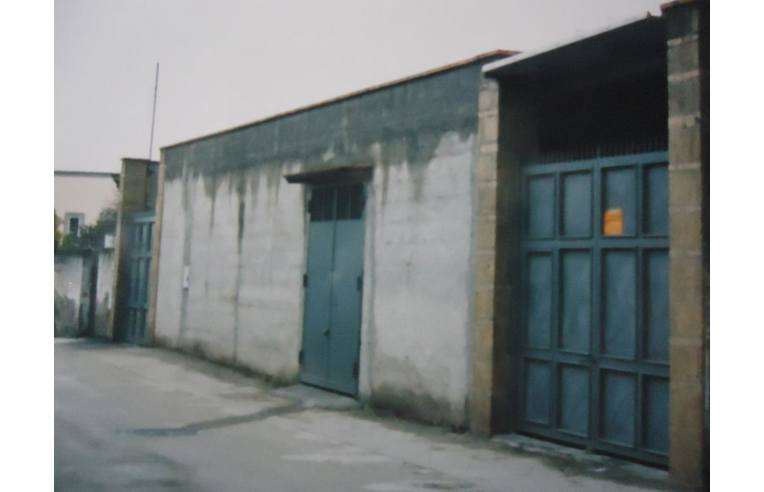 casa indipendente in vendita a Napoli in zona Capodichino