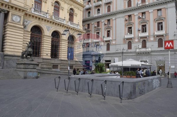 appartamento in vendita a Napoli in zona Stella