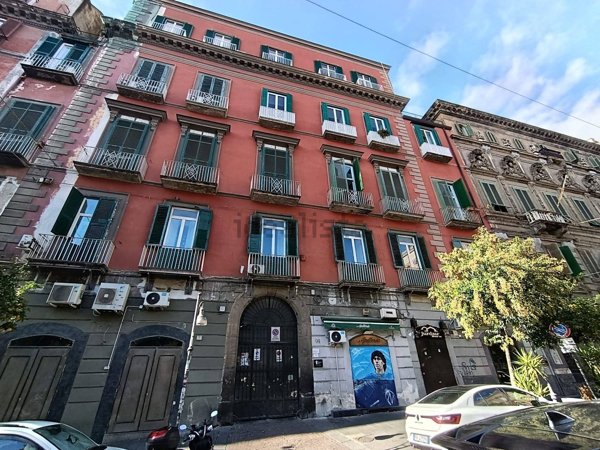 appartamento in vendita a Napoli in zona San Lorenzo