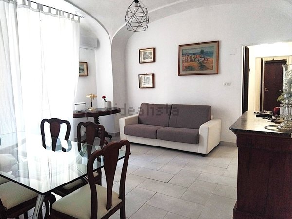 appartamento in vendita a Napoli in zona Stella