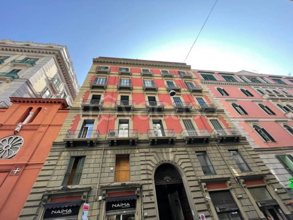appartamento in vendita a Napoli in zona Chiaia
