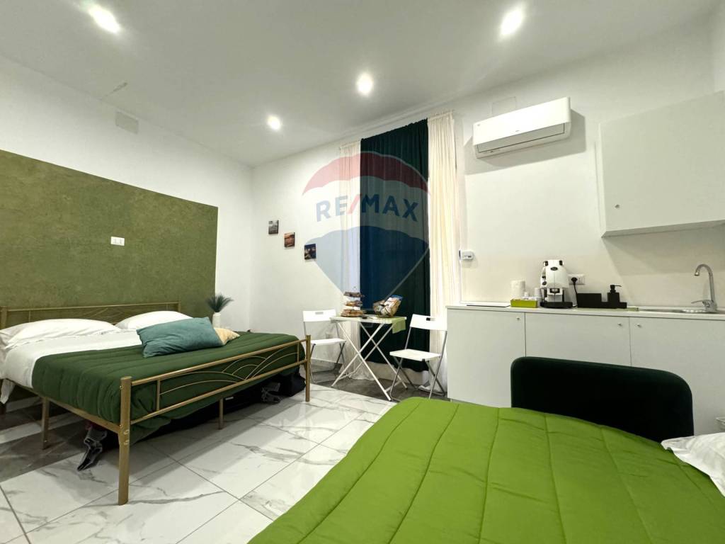 appartamento in vendita a Napoli in zona Montecalvario