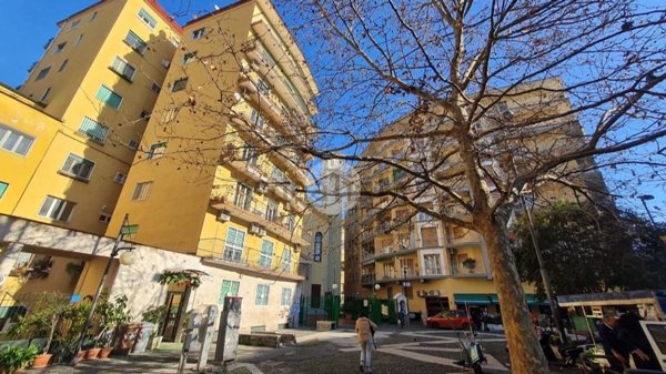 appartamento in vendita a Napoli in zona Arenella