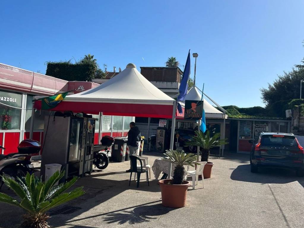 negozio in vendita a Napoli in zona Posillipo