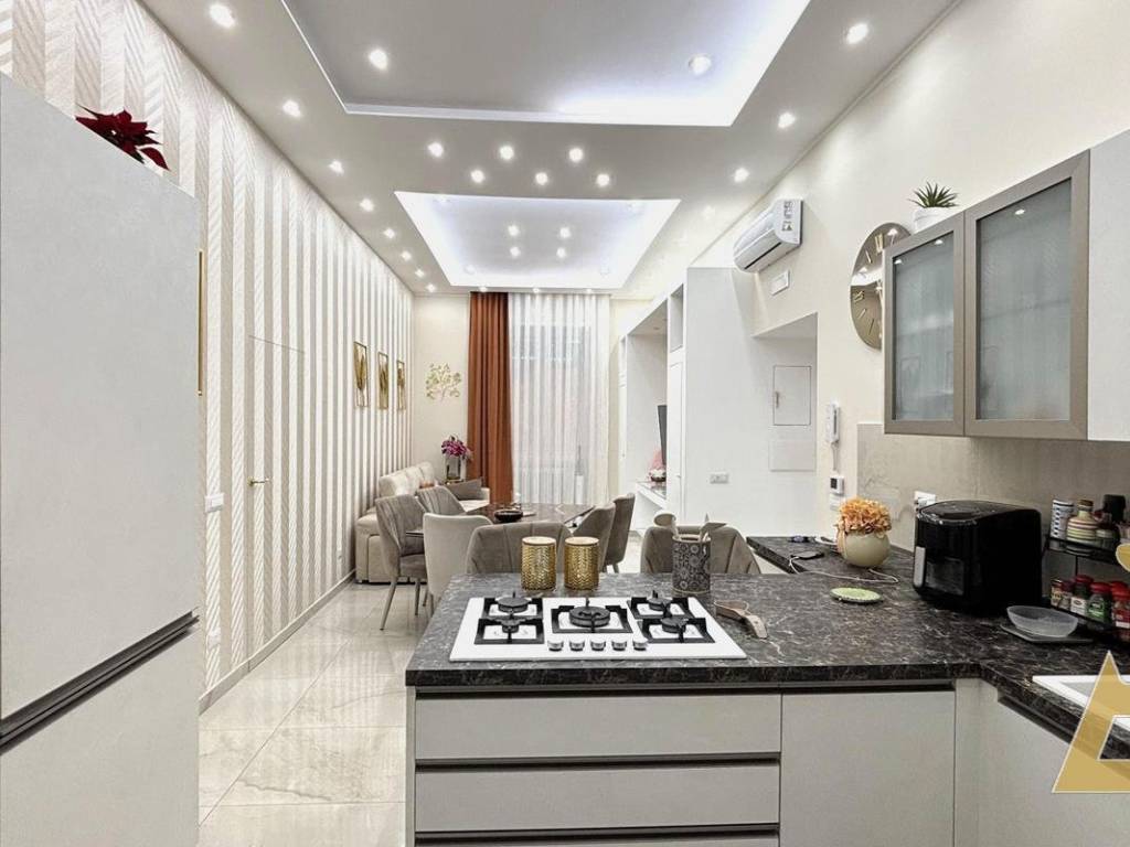 appartamento in vendita a Napoli in zona Zona Industriale-Ferrovia