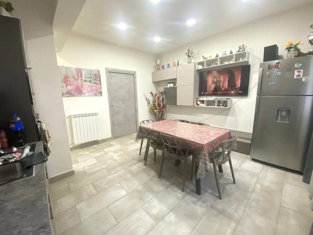 appartamento in vendita a Napoli in zona Pendino / San Giuseppe