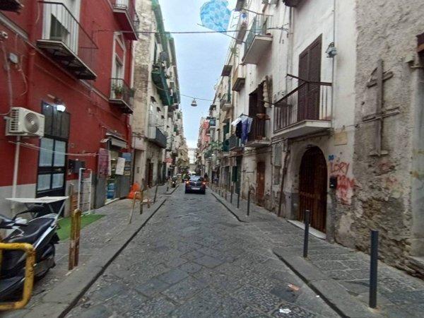 appartamento in vendita a Napoli in zona Stella