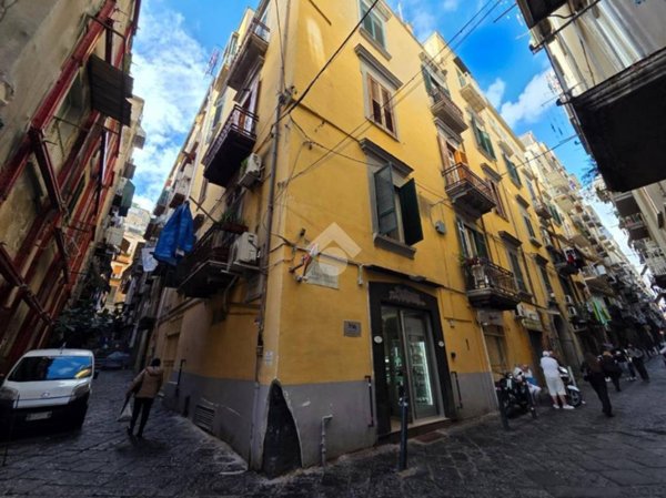 appartamento in vendita a Napoli in zona Mercato