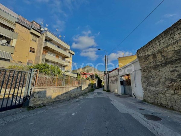 appartamento in vendita a Napoli in zona Soccavo