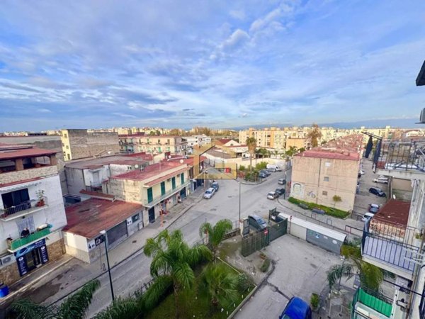 appartamento in vendita a Napoli in zona Capodichino