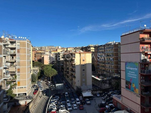 appartamento in vendita a Napoli in zona Arenella