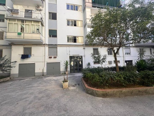 appartamento in vendita a Napoli in zona Bagnoli