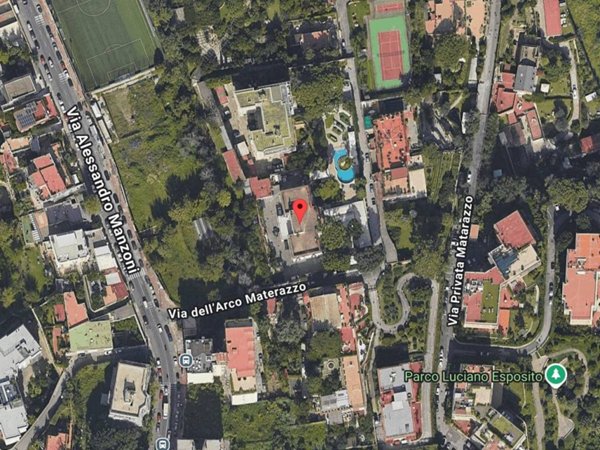 appartamento in vendita a Napoli in zona Posillipo