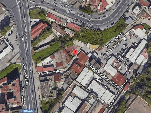 locale di sgombero in vendita a Napoli in zona Poggioreale
