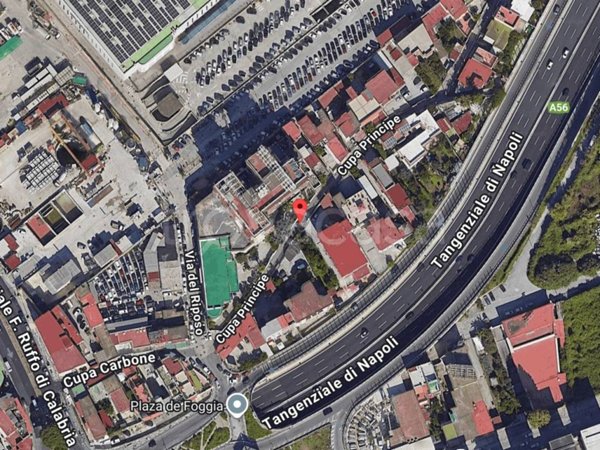 negozio in vendita a Napoli in zona Capodichino