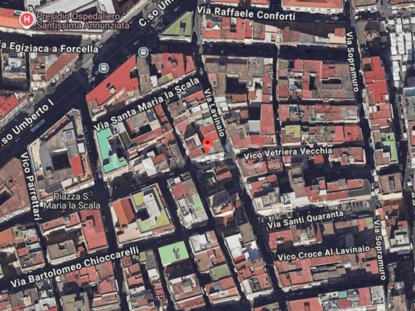 appartamento in vendita a Napoli in zona Pendino / San Giuseppe