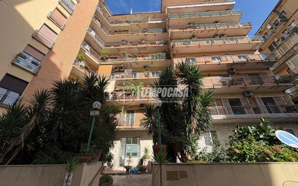appartamento in vendita a Napoli in zona Arenella