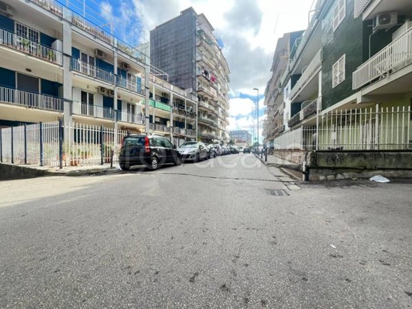 appartamento in vendita a Napoli in zona Pianura