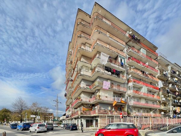 appartamento in vendita a Napoli in zona Pianura