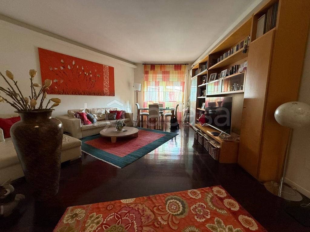 appartamento in vendita a Napoli in zona Capodimonte / Colli Aminei